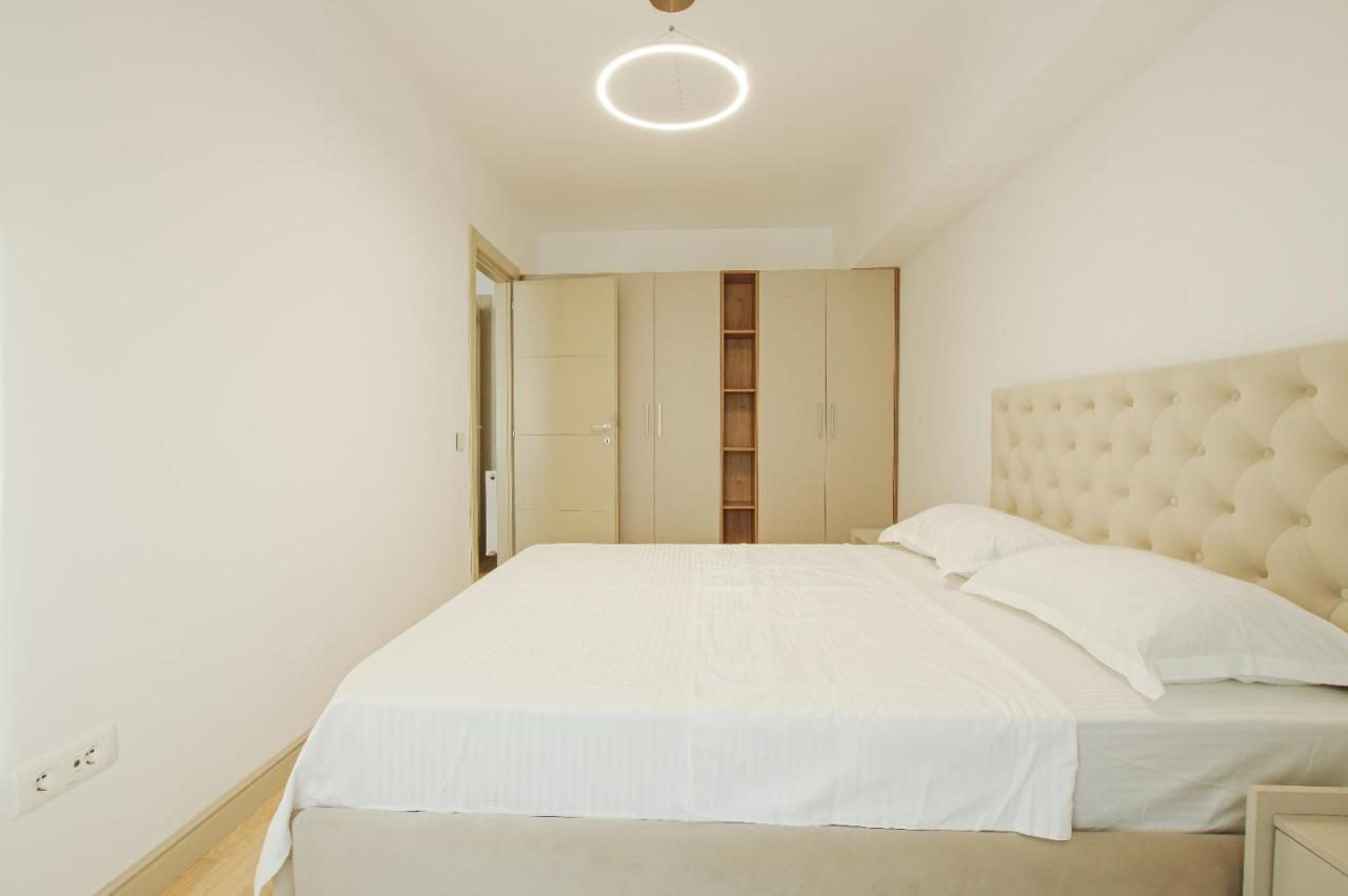 Himson-Beige Apartment Iasi Extérieur photo