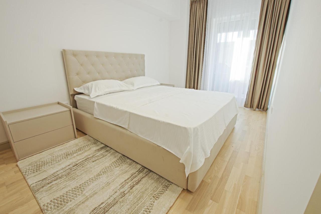 Himson-Beige Apartment Iasi Extérieur photo